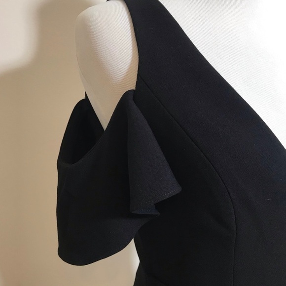 BCBGMAXAZRIA Black top - Picture 4 of 7